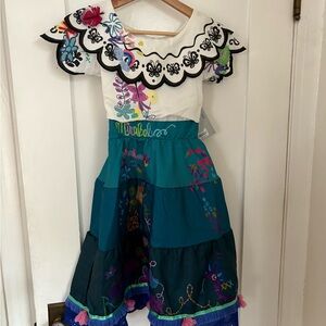 Disney Encanto Mirabel Costume 5/6 NWT